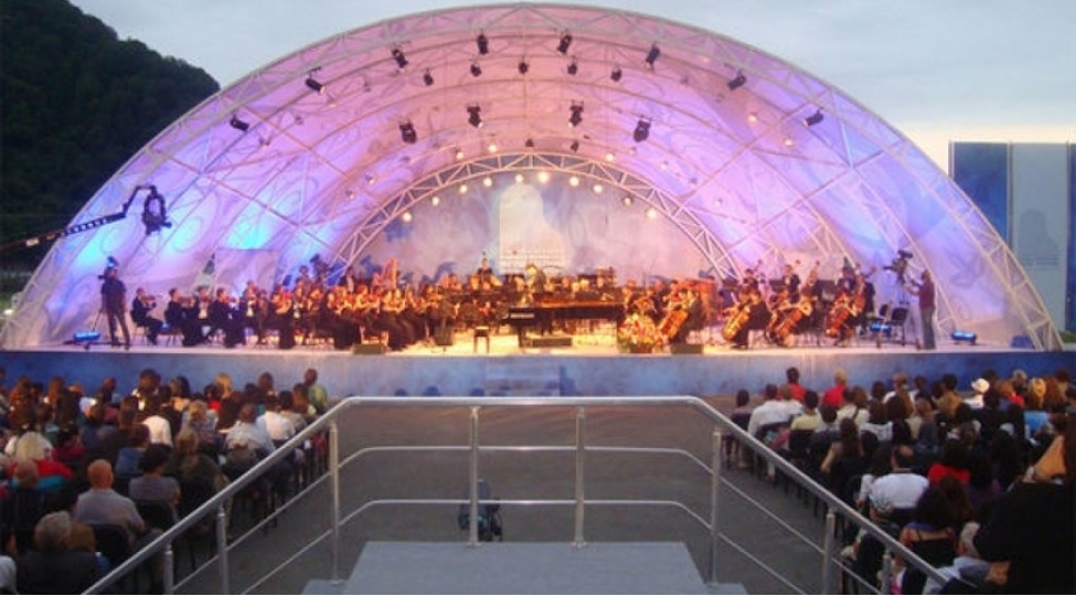 xiii-qebele-beynelxalq-musiqi-festivali-bashlayir