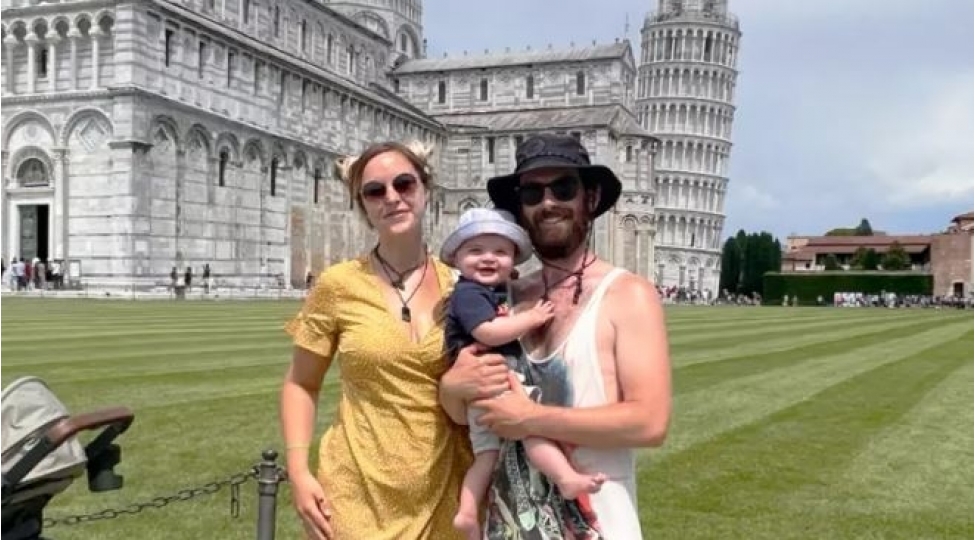 23-olkeni-gezen-11-ayliq-korpe-foto