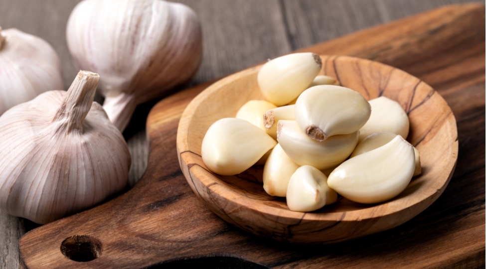 bir-bash-sarimsaq-ve