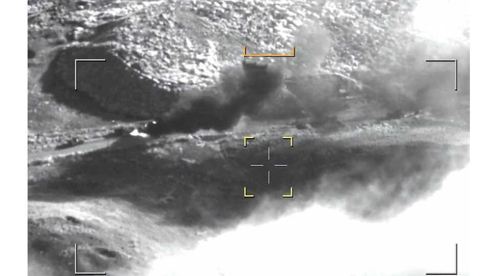 ermenistan-silahli-quvveleri-birleshmelerinin-qarabagdaki-bir-neche-sengeri-siginacagi-ve-herbi-kolonlarina-dagidici-atesh-zerbeleri-endirilib