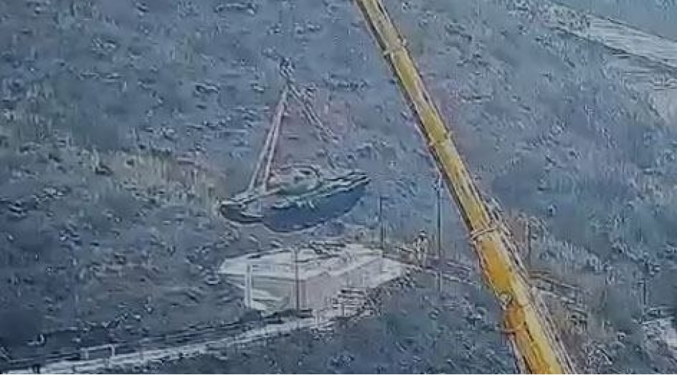 ermeni-ishgalchilarinin-vaxtile-shushanin-girishinde-qurashdirdiqlari-tank-bele-sokulduvideo