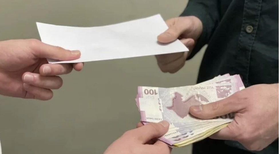 muellimler-gununde-mekteblerde-pul-yigimi-iddiasi-ile-elm-ve-tehsil-nazirliyine-shikayetler-edilibmi
