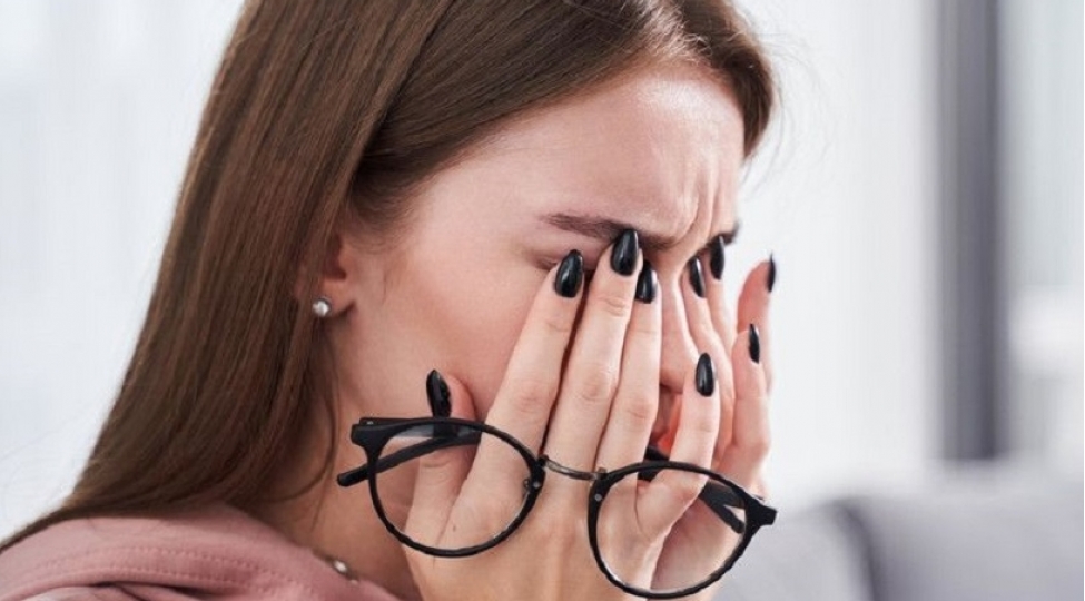 gozleri-en-chox-zedeleyen-amiller