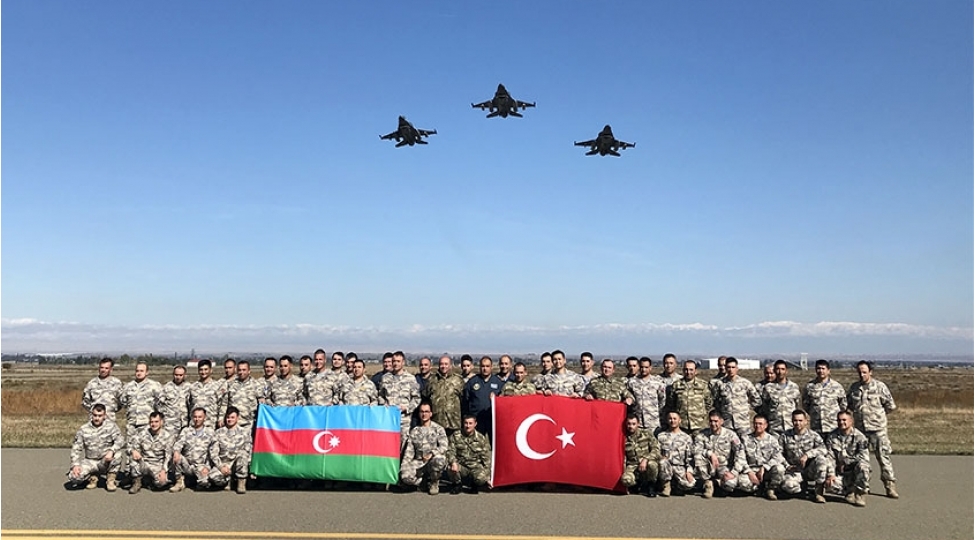 turkiyenin-f-16-teyyareleri-azerbaycana-gelib-2