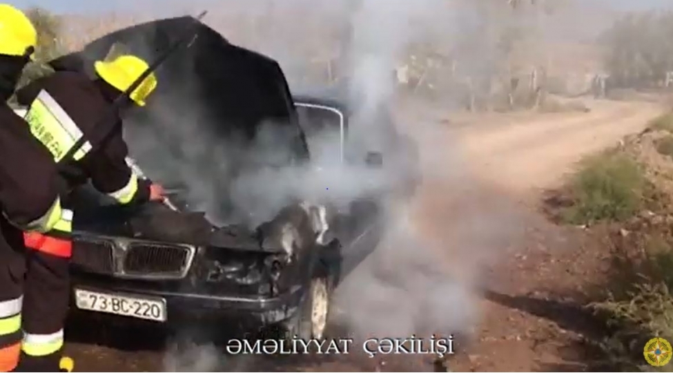 sederekde-minik-avtomobili-yanib-video