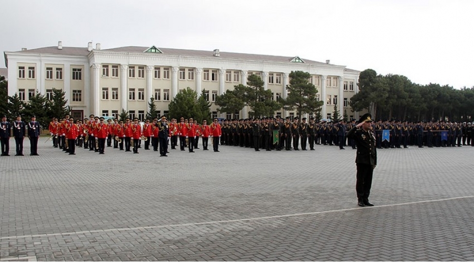 bakida-azerbaycan-turkiye-ve-gurcustan-kursantlari-arasinda-yarish-kechirilir-foto