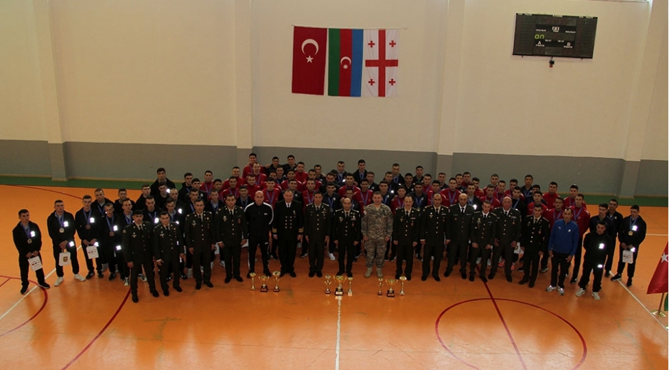bakida-kursantlar-arasinda-kechirilen-beynelxalq-idman-yarishlari-basha-chatib-fotovideo