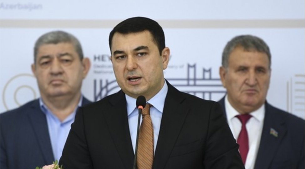 azad-olunmush-erazilerde-dagidilmish-kitabxanalardan-goturulmush-kitablar-sergide-numayish-olunur