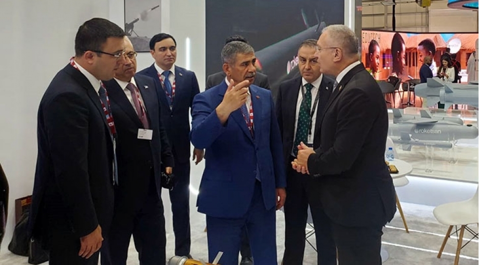 mudafie-nazirliyinin-rehber-heyeti-dubai-airshow-2023-sergisinde-ishtirak-edir