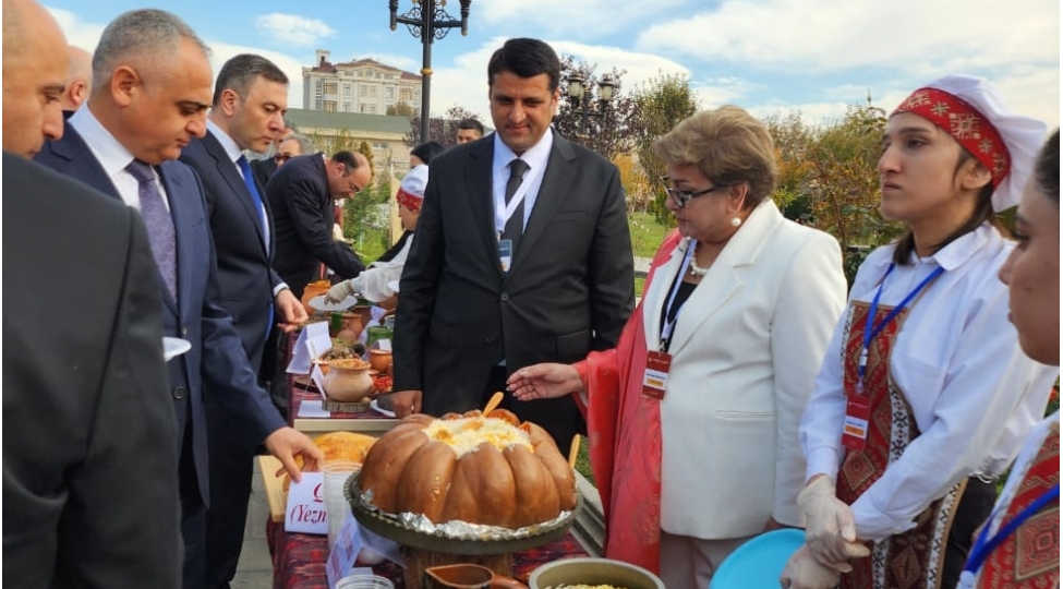 azerbaycanda-ilk-defe-qerbi-azerbaycana-qayidish-festival-konqres-kechirilir-foto