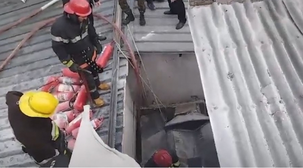 bakida-hotelin-restoraninda-yangin-olub