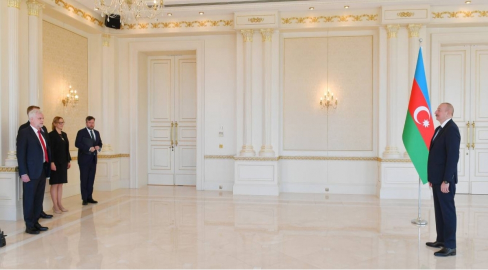 absh-sefiri-cop29-un-bu-il-azerbaycanda-kechirilmesi-munasibetile-tebriklerini-chatdirib