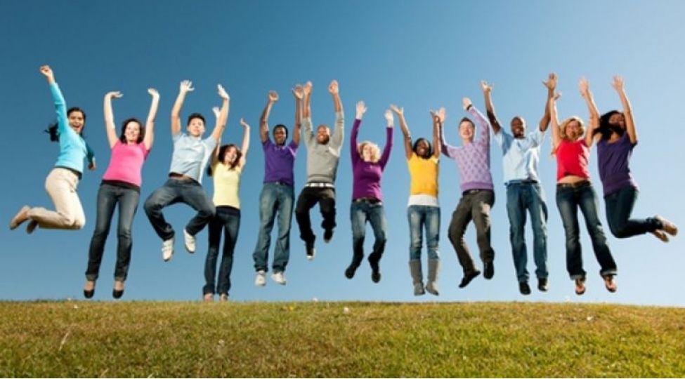 dunyanin-her-yerinde-genclik-gozellikdir-umiddir