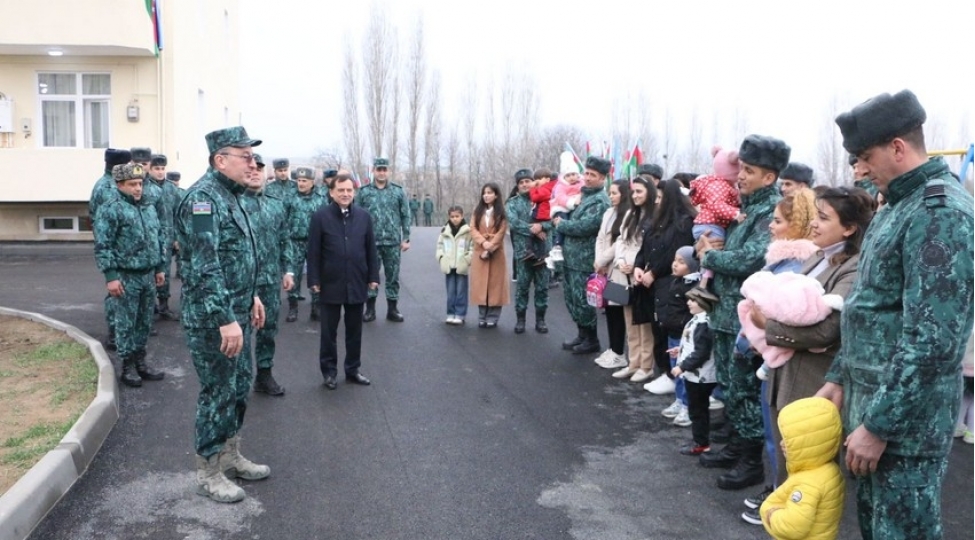 qazax-elahidde-serhed-diviziyasinda-yeni-insha-olunmush-yashayish-binalari-xidmeti-istifadeye-verilib