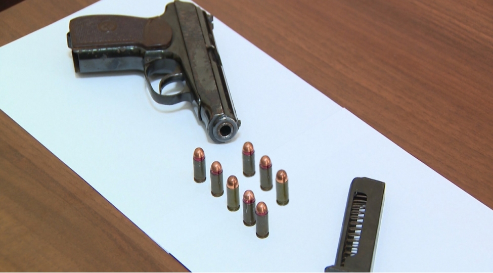 bakida-silah-ve-narkotik-satan-shexsler-tutulub-fotovideo