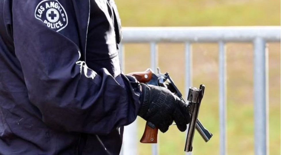 absh-polisi-plastik-chengele-gore-vetendashi-gulleleyib-video