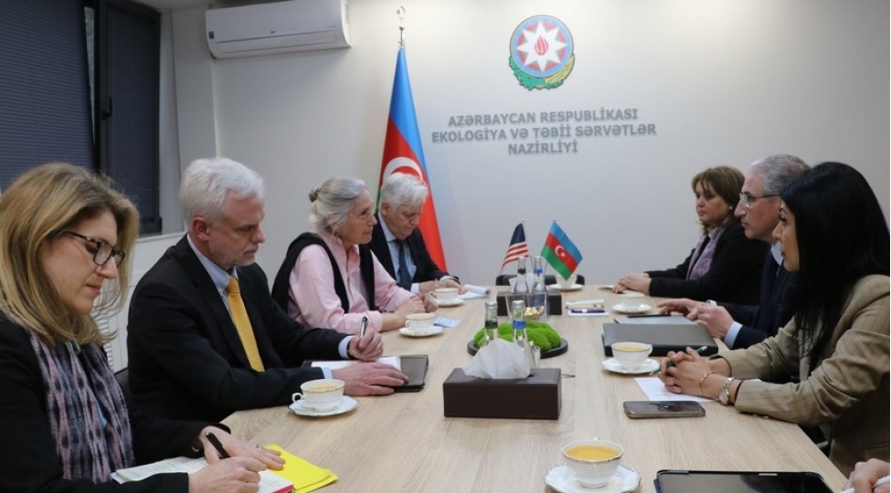 cop29-prezidenti-absh-prezidentinin-iqlim-uzre-xususi-numayendesinin-muavini-ile-gorushub