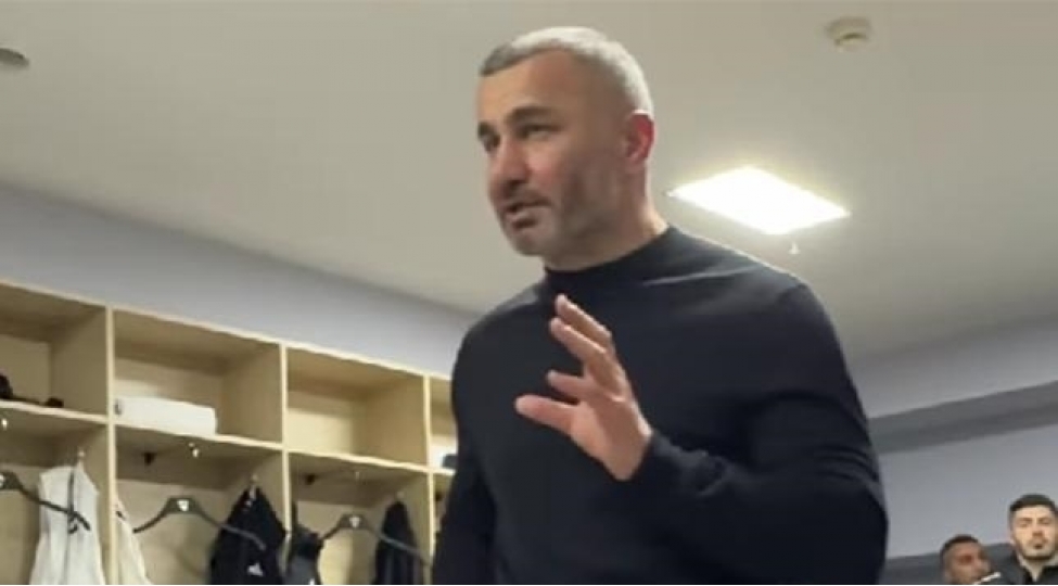 qurban-qurbanov-paltardeyishme-otaginda-bele-chixish-etdi-video