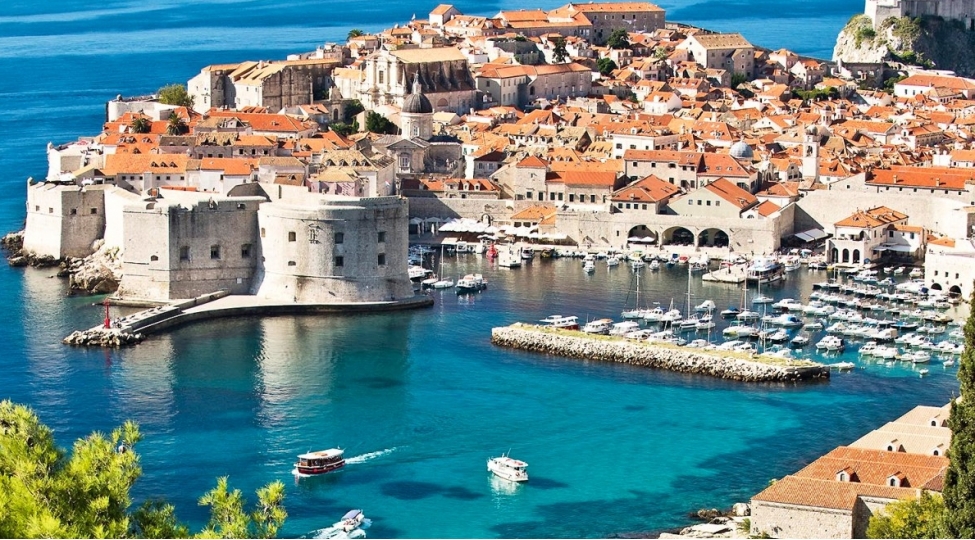 dunyanin-qeribe-leqeblere-malik-olan-muxtelif-sheherleri-foto