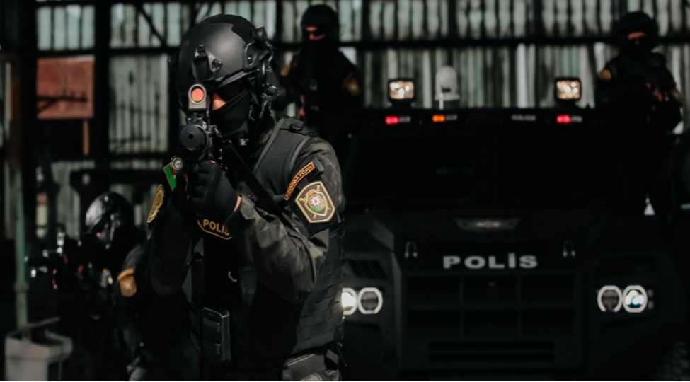 paytaxt-ve-bolgelerde-19-silahli-shexs-saxlanilib-video