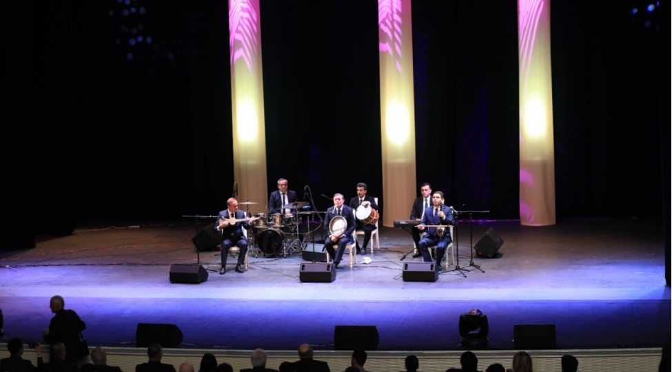 qarabag-mugam-qrupu-gence-dovlet-filarmoniyasinda-konsert-verib