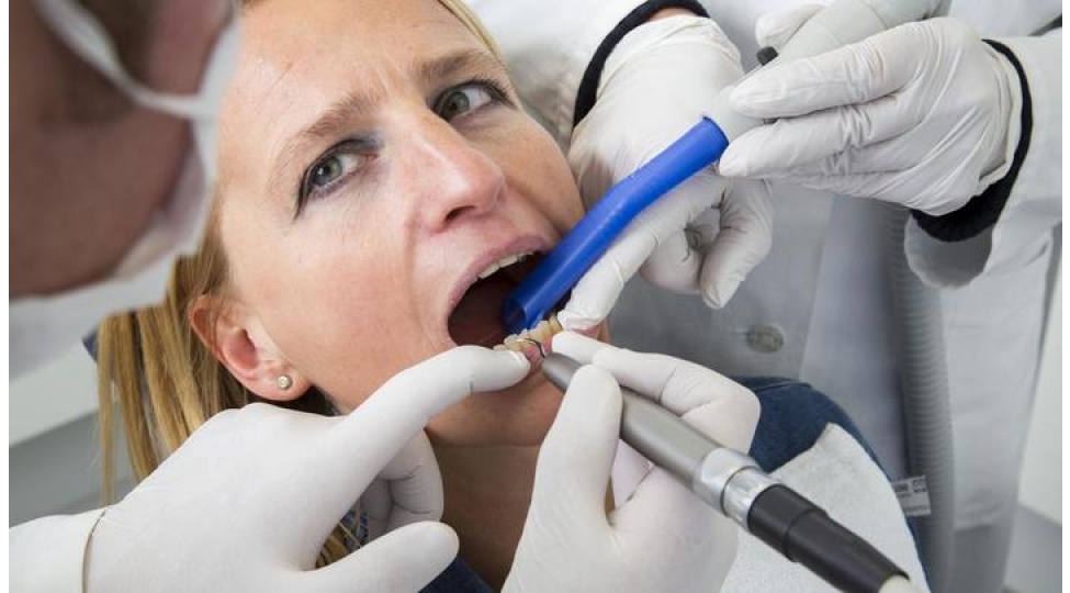 dishlerde-kariyes-qanin-zeherlenmesine-sebeb-ola-biler