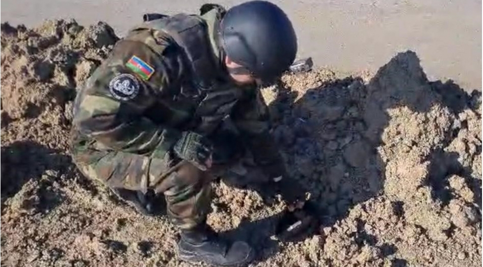 guzdek-qesebesinin-erazisinde-qumbara-ve-partlayici-ashkarlanib-video