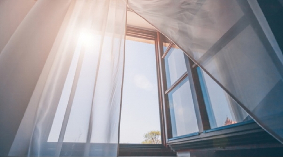 otagi-tez-tez-havalandirmaq-niye-bu-qeder-vacibdir