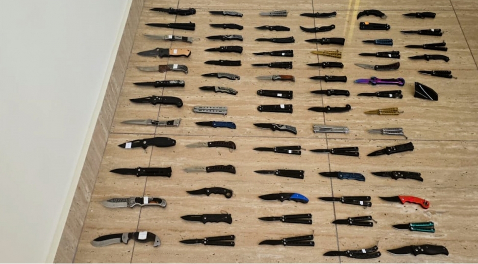 suraxani-ve-diger-erazilerde-obyektlerde-361-kesici-alet-ashkar-olunub