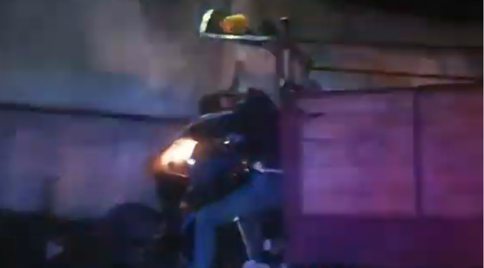 gencede-qeza-surucunun-dadina-fhn-xilasedicileri-chatdi