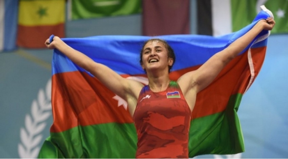 azerbaycanin-iki-qadin-guleshchisi-finala-yukselib-avropa-chempionati