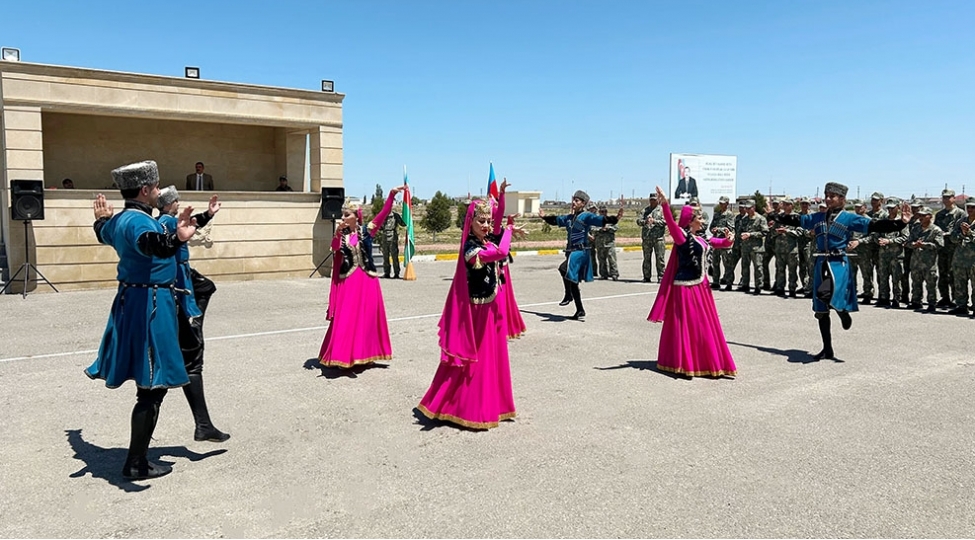 herbi-qulluqchularin-asude-vaxti-semereli-teshkil-olunur