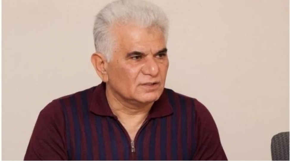 esger-abdullayevle-yollar-ayrildi
