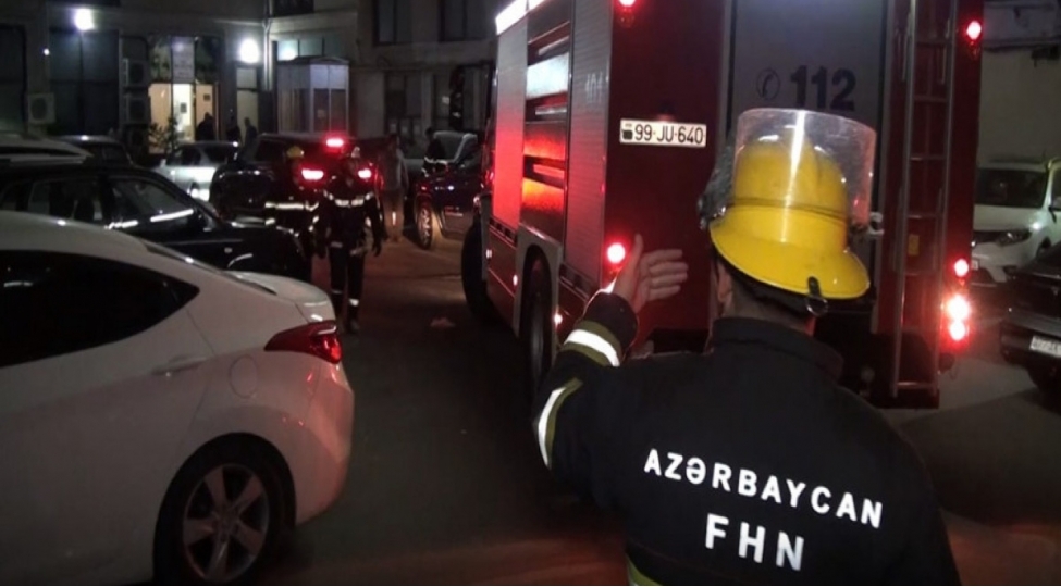 bakida-yashayish-kompleksinde-sherti-yangin-telimi-kechirilib-video