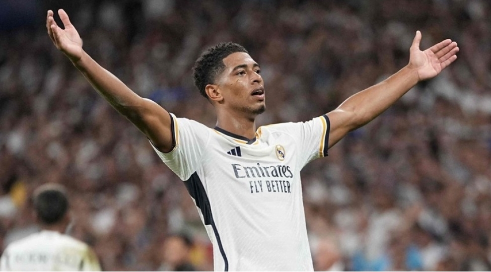 realin-aparici-futbolchusu-uch-ay-yashil-meydanlardan-kenarda-qala-biler