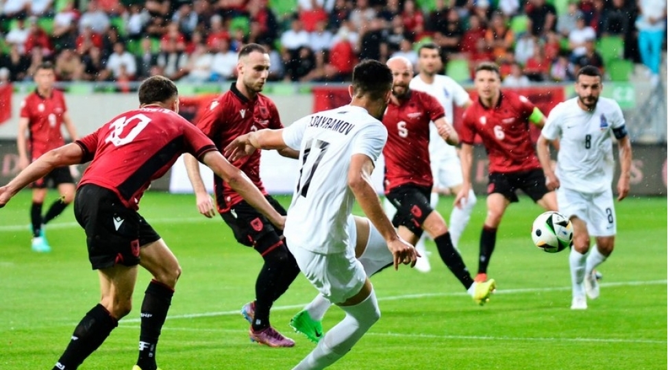millimiz-albaniya-yigmasina-meglub-olub