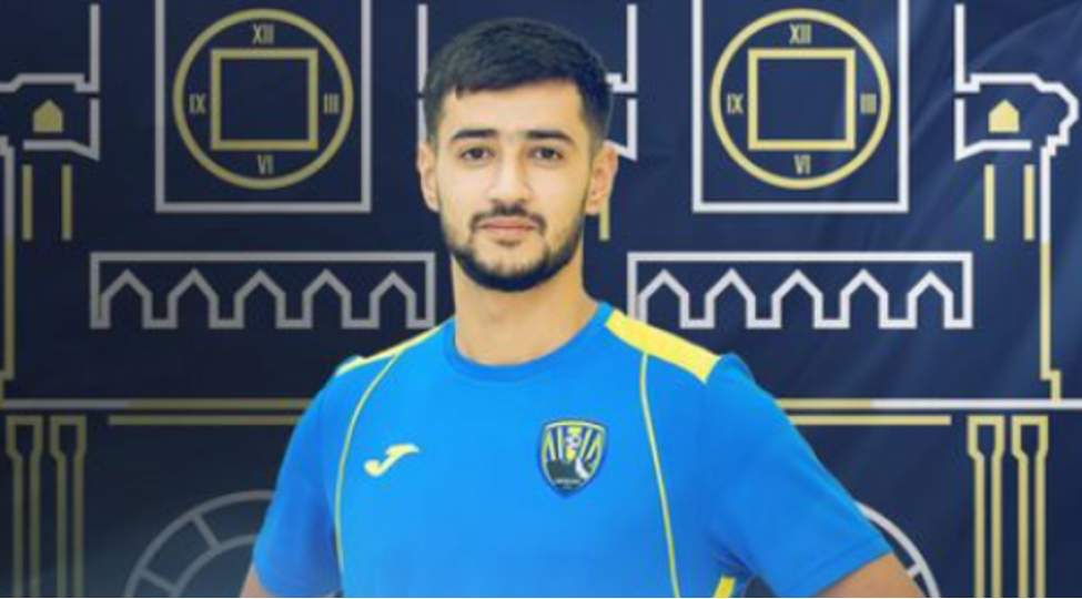 kepez-futbolchusu-ile-yollarini-ayirib