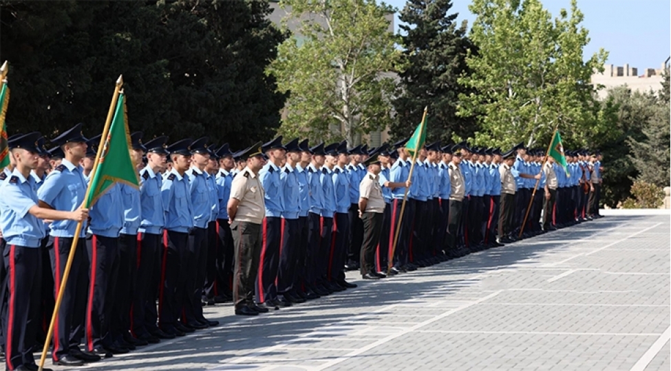 cemshid-naxchivanski-adina-herbi-liseydeburaxilish-gunune-hesr-olunan-merasim-kechirilib