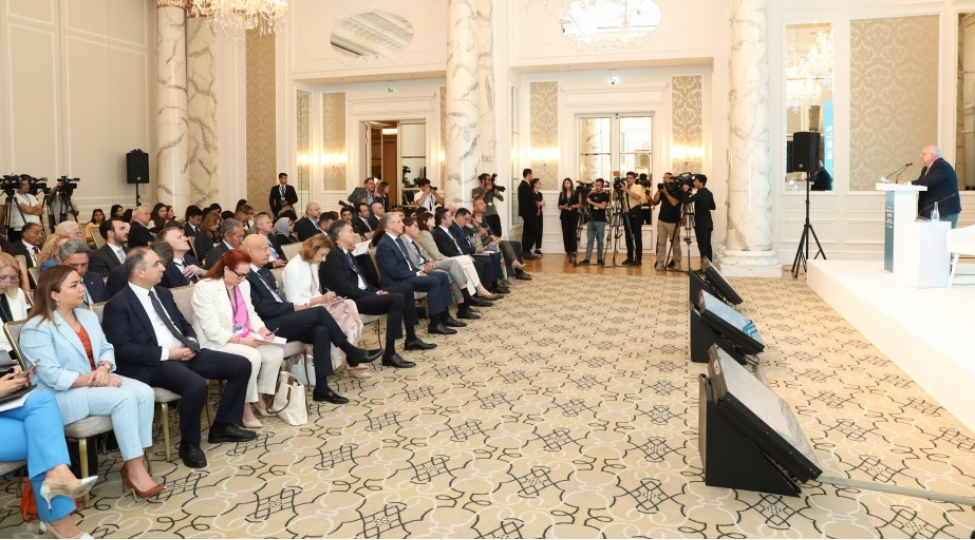 bakida-cop29-a-aparan-yol-dayaniqli-ve-davamli-gelecek-adli-29-cu-ali-seviyyeli-toplanti-kechirilir