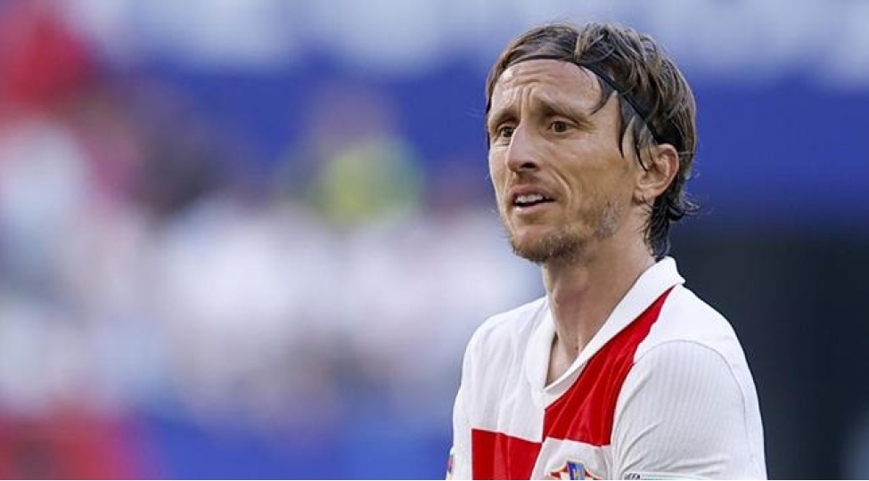 modrich-buffonu-geride-qoydu