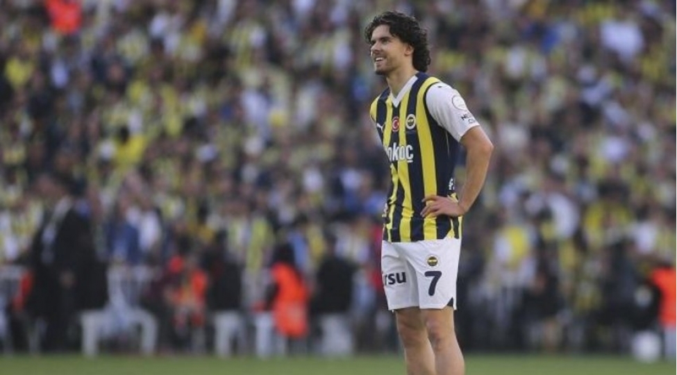 borussiya-turkiyeli-futbolchu-uchun-danishiqlara-bashlayib