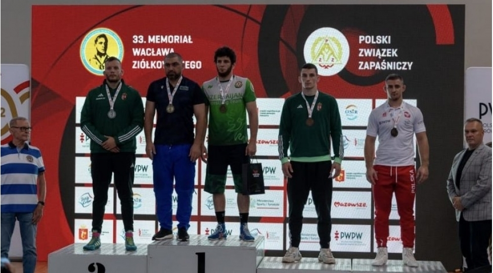 azerbaycan-guleshchileri-polshada-kechirilen-beynelxalq-turnirde-3-medal-qazanib