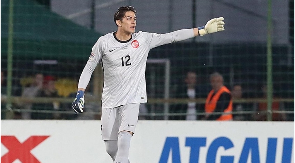 avro-2024-turkiye-millisinin-qapichisi-heyetden-chixarilib