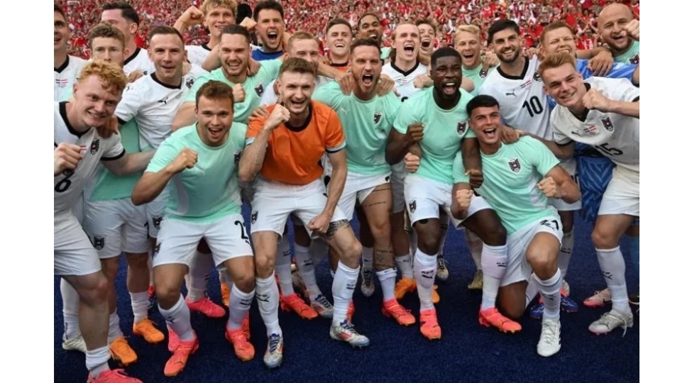 24-il-gozlenilen-qelebe