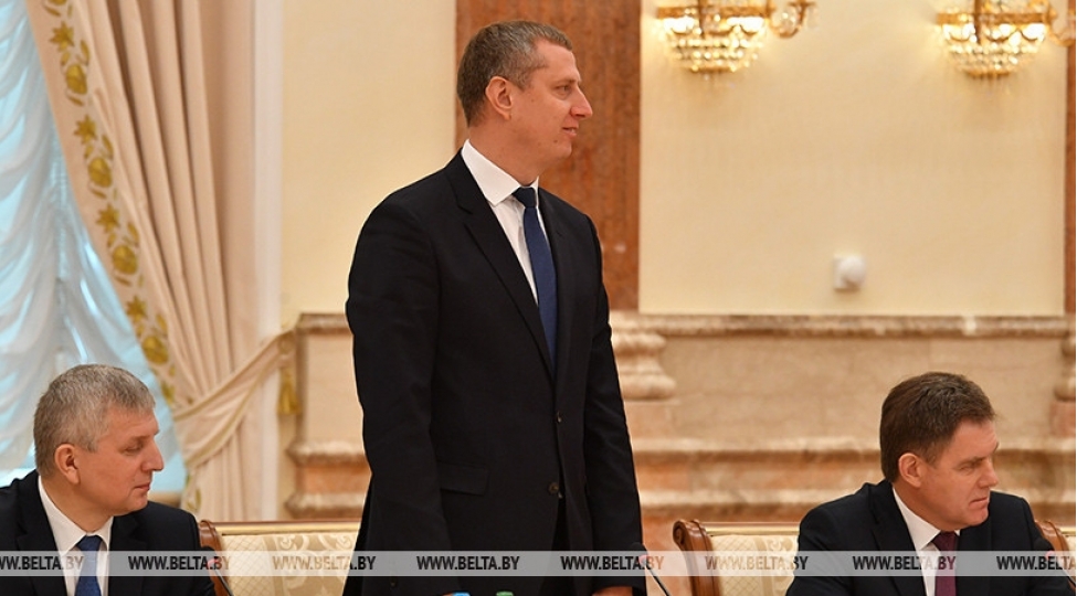 lukashenko-onu-prezident-administrasiyasinin-rehberi-teyin-etdi