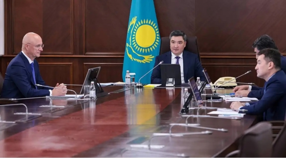 qazaxistanda-berpa-olunan-enerji-menbelerinin-payi-45-e-chatdirilib