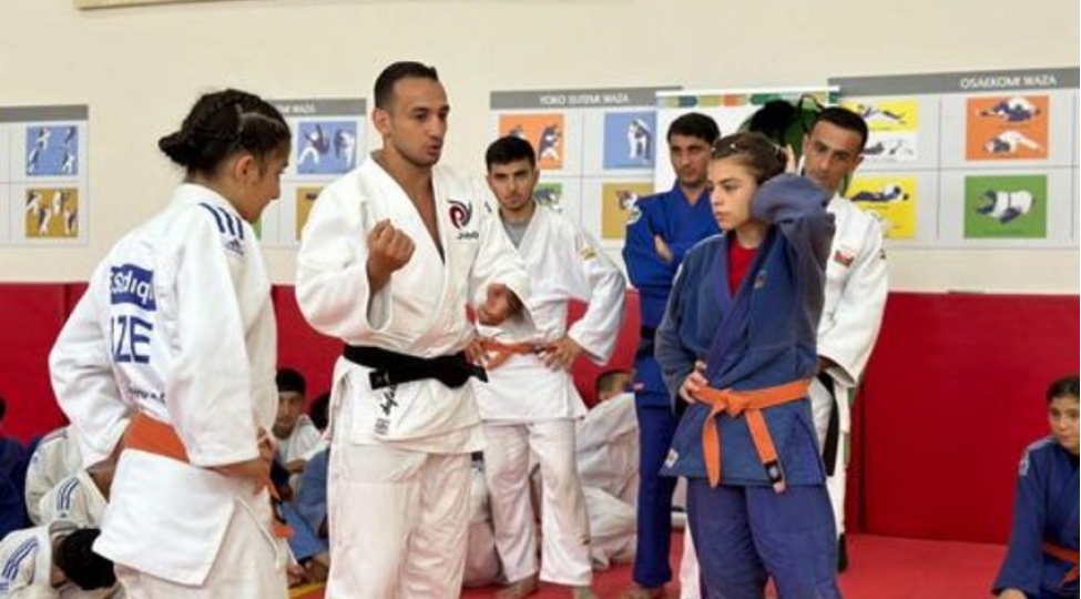 dunya-ve-avropa-chempionatlarinin-mukafatchisi-sabirabadda-ustad-dersi-kechib