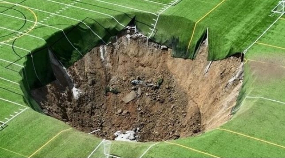 absh-da-futbol-meydanchasi-chokdu