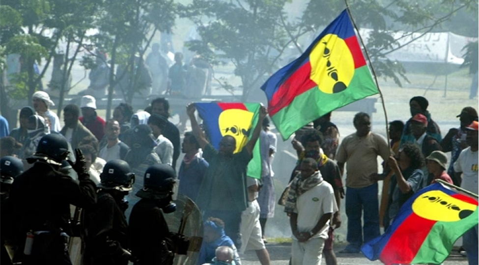 yeni-kaledoniyada-milli-assambleyaya-sechkilerin-birinci-turu-pozulub