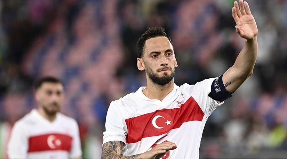 hakan-chalhanoglu-ve-samet-akaydin